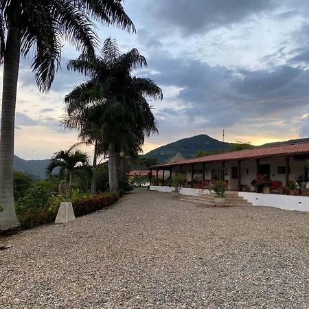 Finca Campestre Con Hermosa Vista Anapoima Kültér fotó