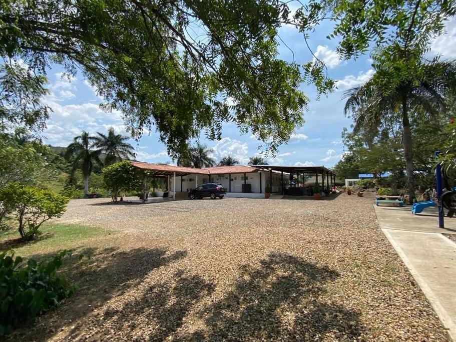 Finca Campestre Con Hermosa Vista Anapoima Kültér fotó