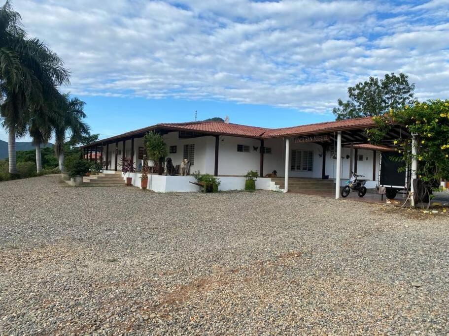 Finca Campestre Con Hermosa Vista Anapoima Kültér fotó